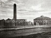 0175_024_330 Blick von der Harburger Strasse ber die Gleisanlagen der Hafenbahn zum Gaswerk auf dem Grasbrook. Die Gleise fhren zum Strandkai und der Fhre, die ber die Norderelbe zum Kleinen Grasbrook fhrt.  Das Gaswerk auf dem Grasbrook wurden 1844 als Privatgesellschaft gegrndet, schon 1845 bei einer Sturmflut zerstrt und 1846 wieder aufgebaut. 1874 ging die Anlage in den Besitz der Stadt ber. In den vier Gasbehltern  knnen insgesamt 73 000 cbm Gas gespeichert werden. Das grte Gasometer hat einen Durchmesser von 56m - es kann 50 000 cbm speichern. Die Kohle wird von Seeschiffen gebracht, die direkt am Kai des Gaswerks mit einem hydraulischen Kran entladen werden. In neun Kohlenschuppen knnen ca. 30 000 t Kohle auf dem Gelnde der Gasanstalt Grasbrook gelagert werden.