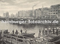 01147724 Blick auf den Brooktorhafen und Brooktorkai whrend der Bauarbeiten - auf Pontons schwimmende Zollstationen whrend auf dem Brook  noch Wohnhuser stehen. Im Hintergrund die neu gebauten Speicher und Verwaltungsgebude der Speicherstadt Hamburg im Bereich der St. Annenbrcke - rechts ist die Turmspitze der St. Katharinenkirche zu erkennen. Im Vordergrund Khne und Binnenschiffe mit ihrer Ladung.